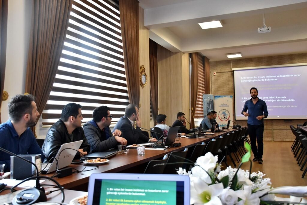 Çelikel Eğitim Vakfı KodlaSam Projesi Robotik Eğitici Eğitimleri Başlıyor!