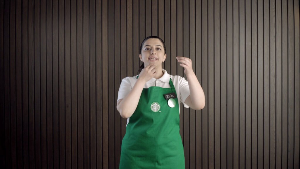 Starbucks iletişimde engelleri aşıyor!
