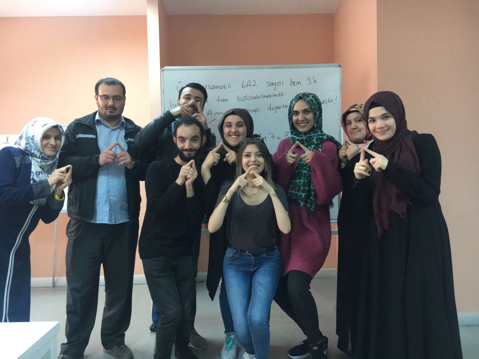 Matematikte engeller Anlatan Eller ile kalkıyor!