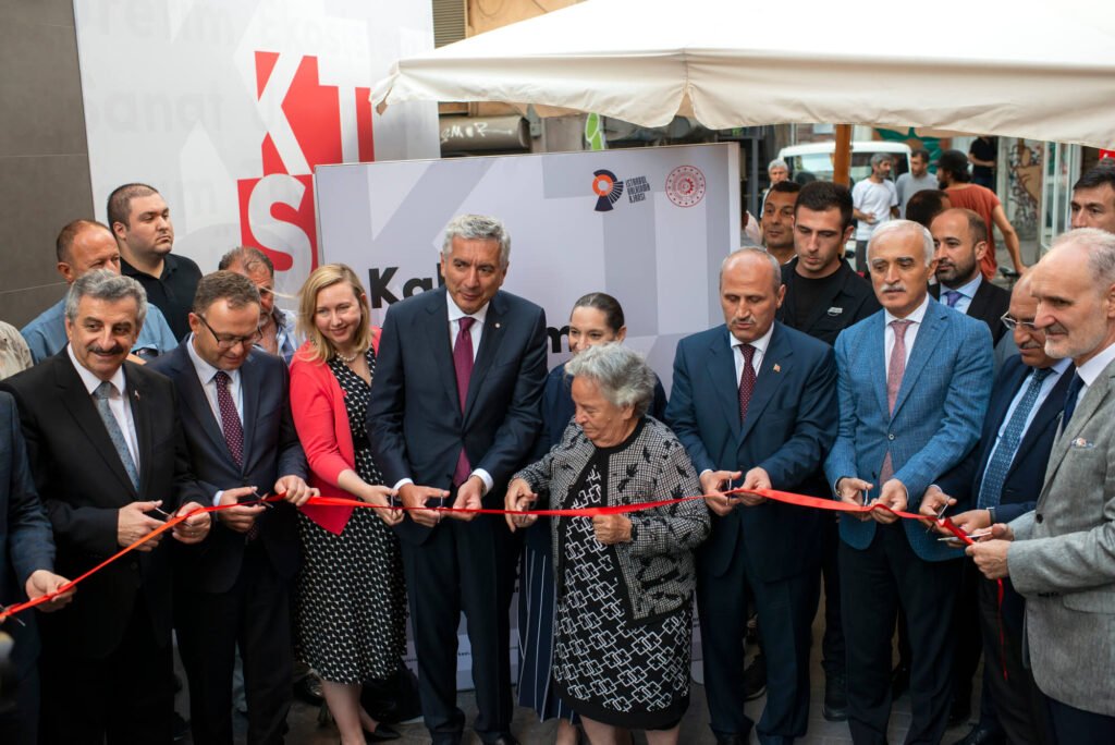 Kale Tasarım ve Sanat Merkezi Karaköy’de Kapılarını Açtı!