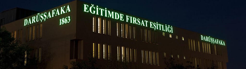 Darüşşafaka Cemiyet Eğitimde Fırsat Eşitliği Yükseköğrenim Bursu'na başvurular başladı!