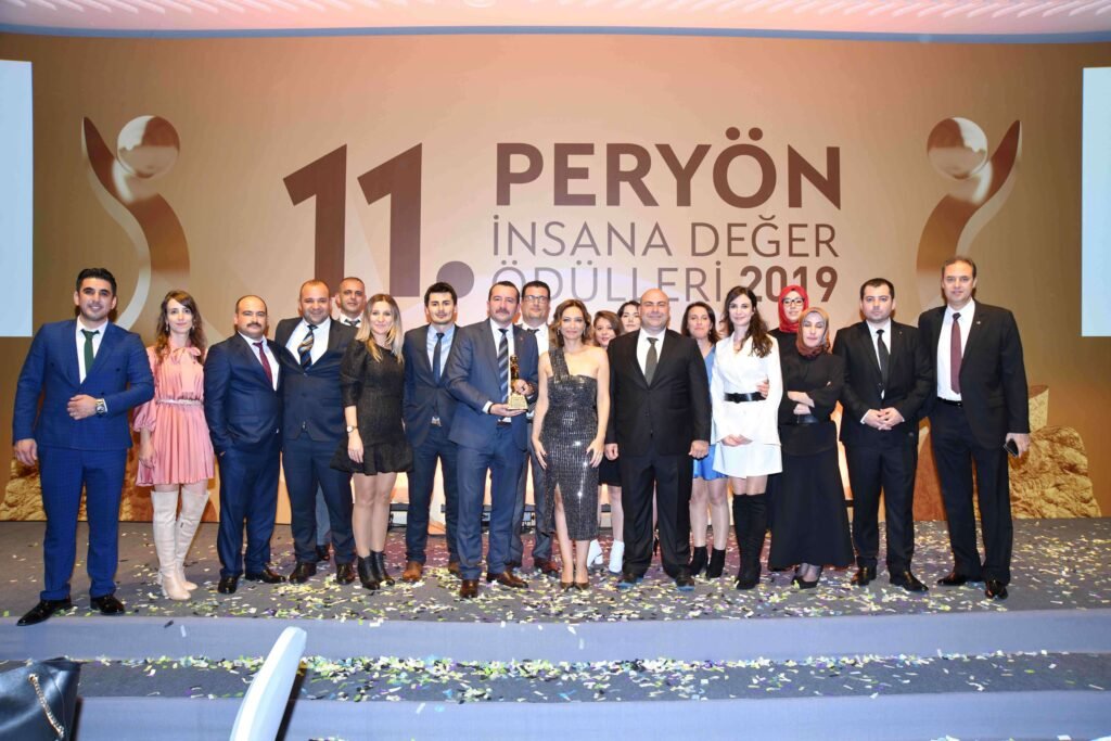 11.PERYÖN İnsana Değer Ödülleri Sahiplerini Buldu