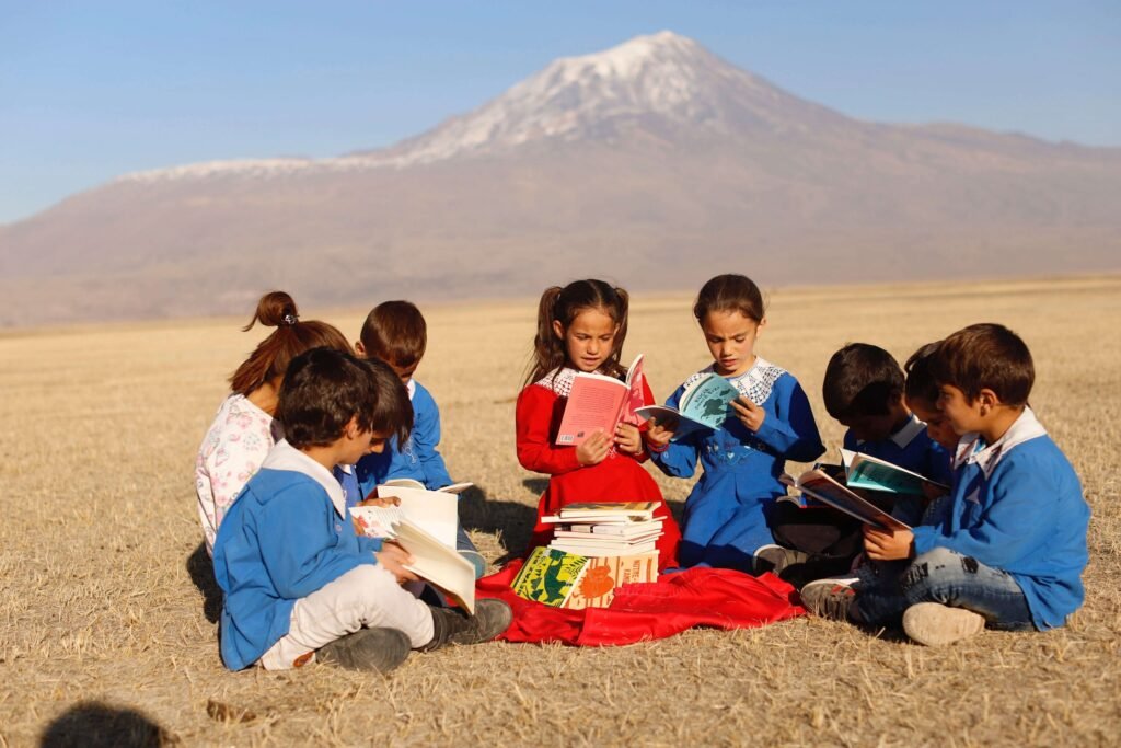 Twitter Hesapları Türkiye Vodafone Vakfı İle Çoçuklara Kitap Olacak! #HesabımKitapOlsun
