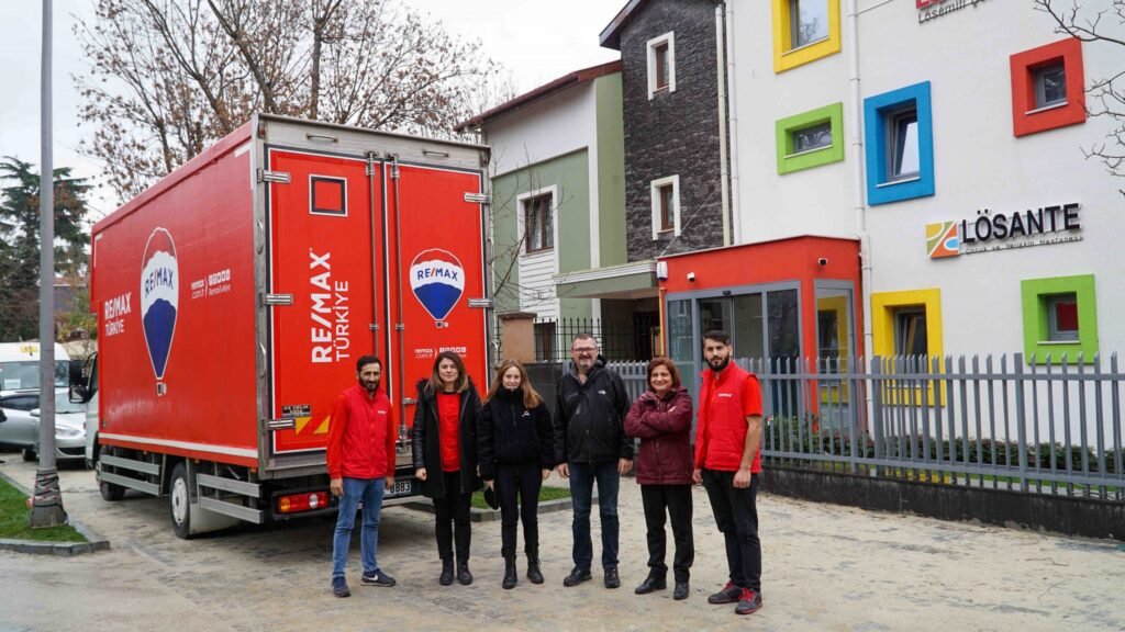 RE/MAX Türkiye’den lösemili çocukları sevindiren proje