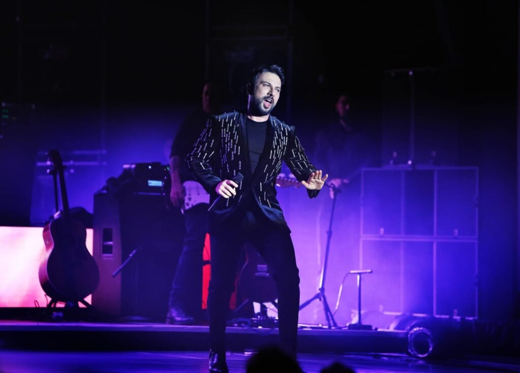 Tarkan’dan Kadınlara Destek
