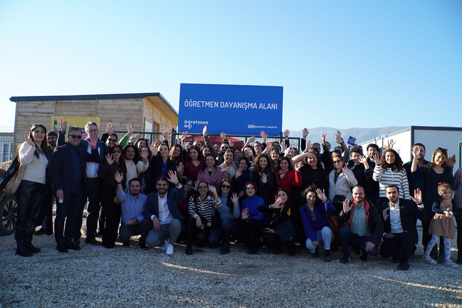 Hatay’ın yeniden ayağa kalkmasında öğretmenlerle beraber çözüm üretecek Öğretmen Dayanışma Alanı Açıldı